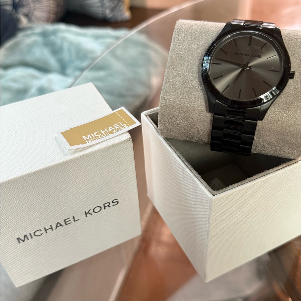 Michael Kors Black and Silver Watch - Picture 7 of 10